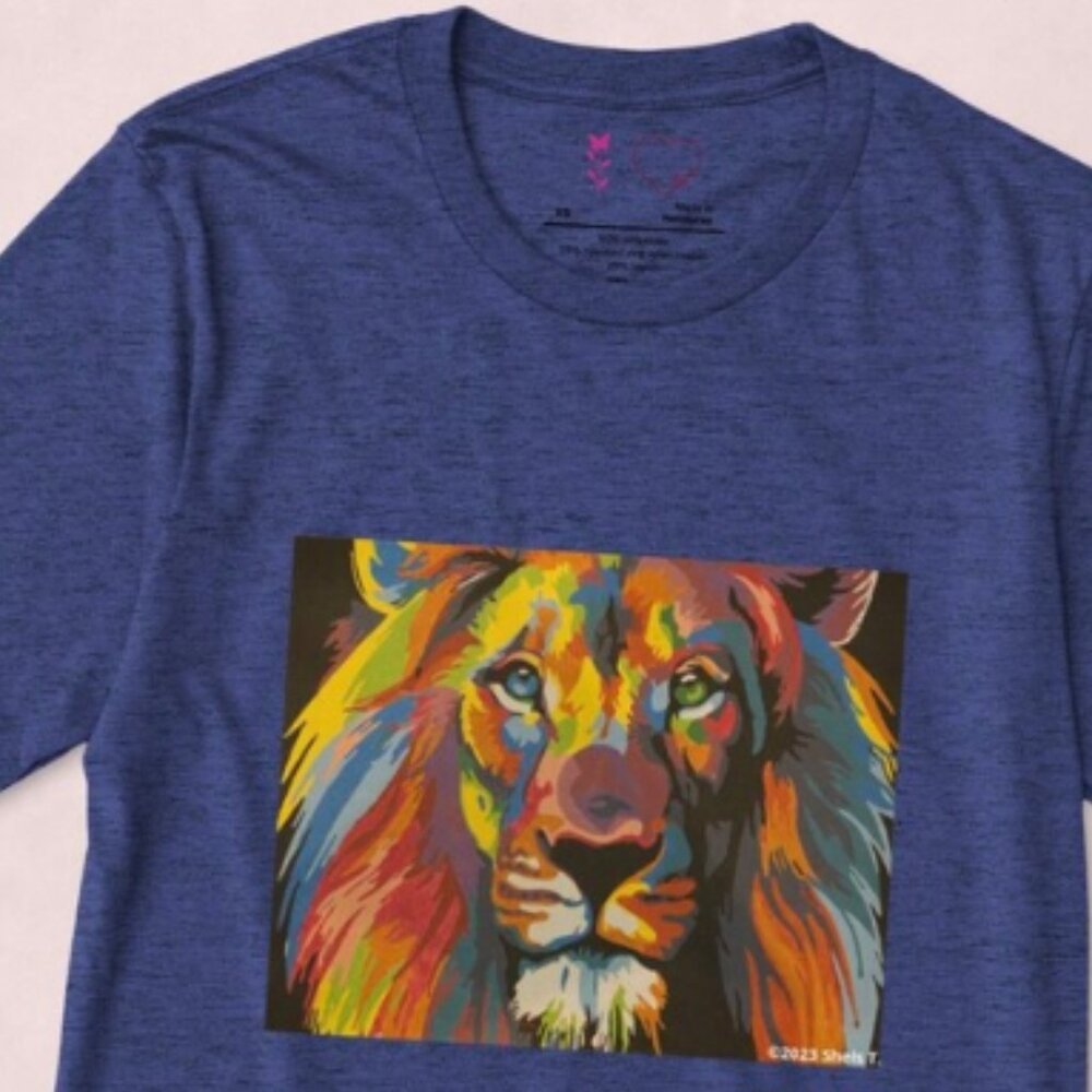 Soft Unisex Short sleeve, multicolored mane painted comfy Lion tshirt